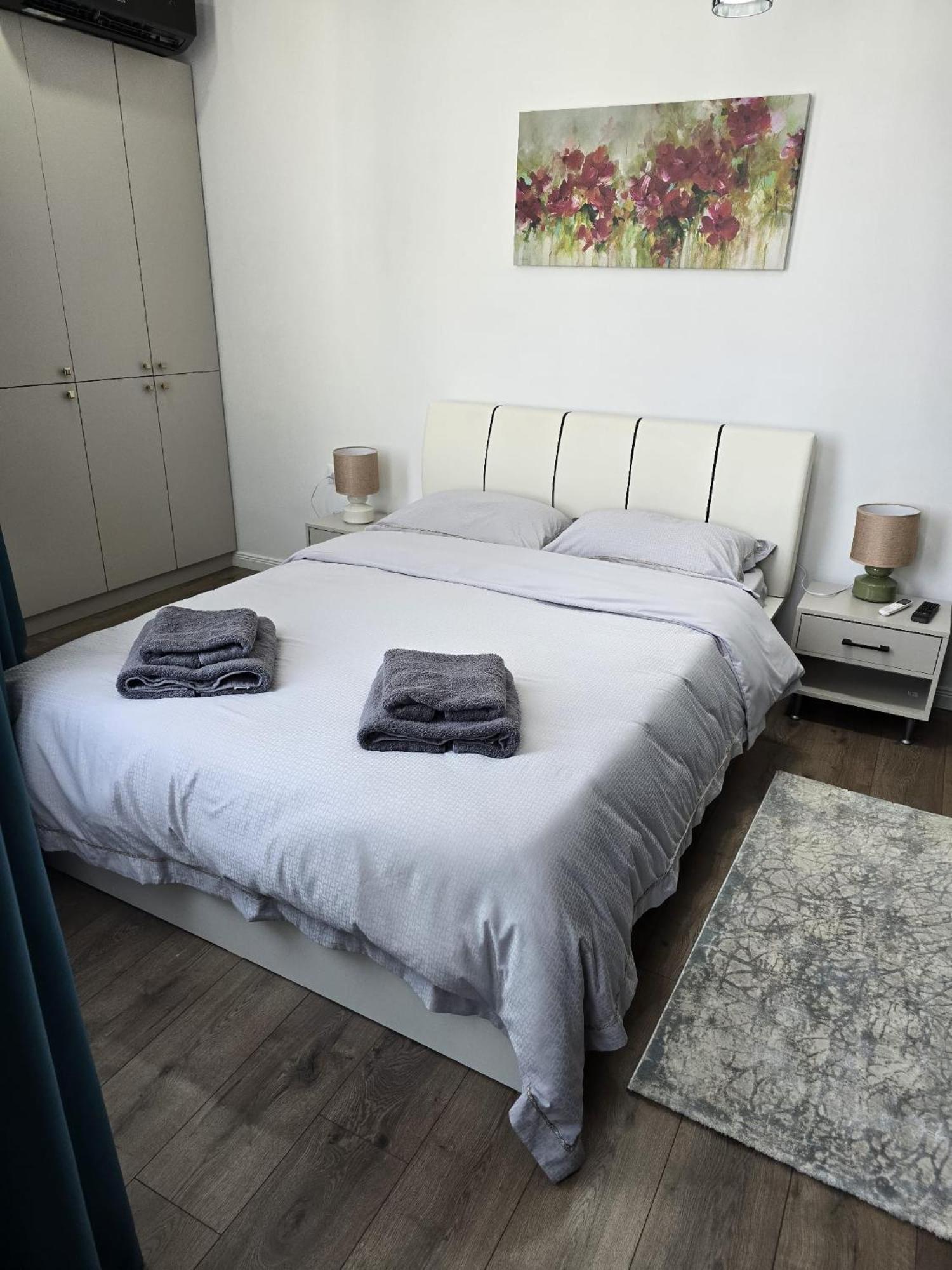 Uve Residence & Spa Piatra Neamt Exterior photo